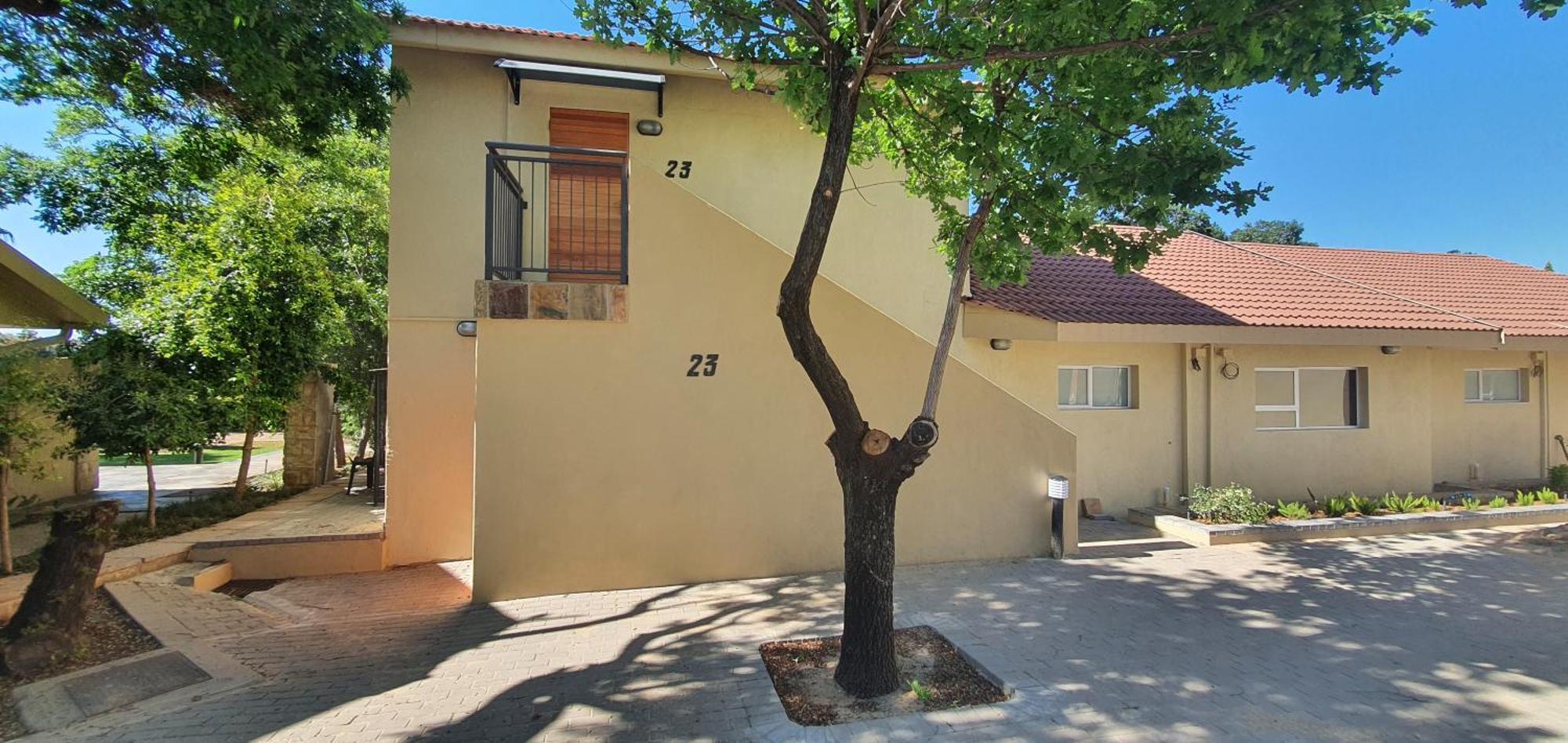 Acacia Lodge Bloemfontein Extérieur photo