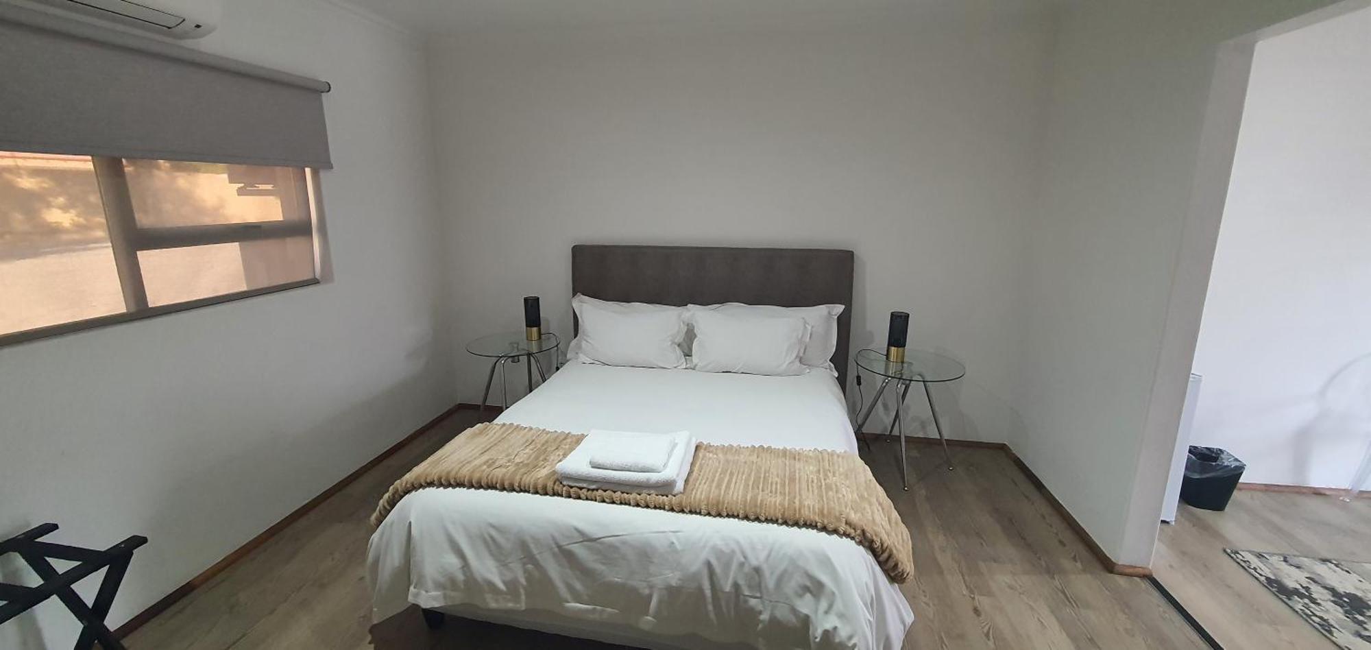 Acacia Lodge Bloemfontein Extérieur photo