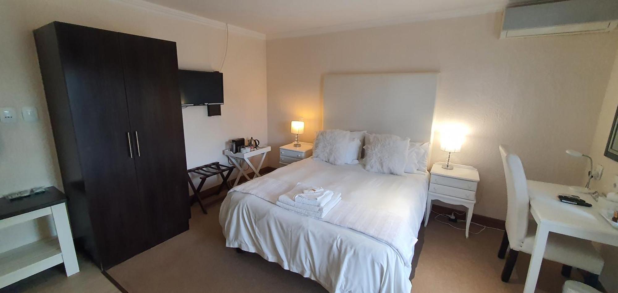 Acacia Lodge Bloemfontein Extérieur photo